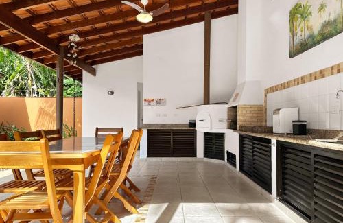 Guaruja Maison | Jacuzzi - 200m da Praia - Churrasqueira - 4 Suítes