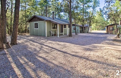 Pinetop-Lakeside Cabine | Jacuzzi Cabin # 8