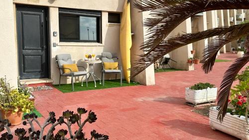 Nahariya Appartement | Jacuzzi, Pool & Sunset by the Sea