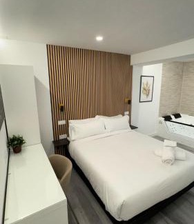 Numancia Hôtel | JACUZZI ROOMS Atocha