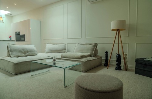 Reims Appartement | Jacuzzi & Sauna Le Cozy : Logement bien-être de 140 m2 à Reims
