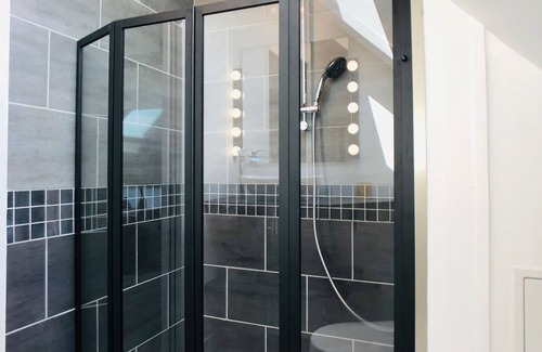 Petit Moisenay Appartement | Suite Cupidon JADE .