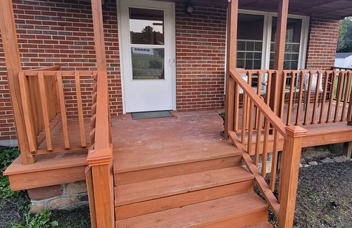 Deerfield Maison | Jade Dragon Guest House - Deerfield, VA. - Hamilton Branch River