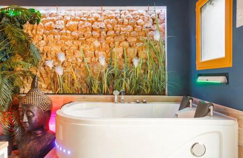 Brie-Comte-Robert Appartement | JADE Hammam & Jacuzzi