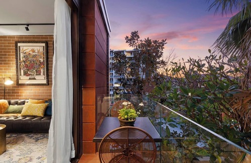 Petersham Appartement | Jade View Vintage Soul and Sunset Strolls
