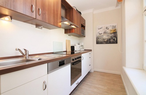 Hohen Niendorf Appartement | Jagdschloss WE 10: comfortable and high-quality furnished 2-room apartment