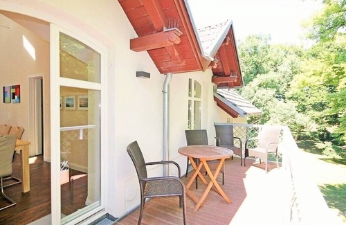 Hohen Niendorf Appartement | Jagdschloss WE 18: very high-quality and tastefully furnished 4-room apartment