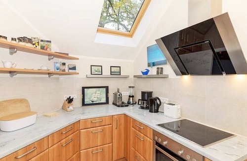 Hohen Niendorf Appartement | Jagdschloss WE 21: exclusive 3-room apartment with high-quality furnishings