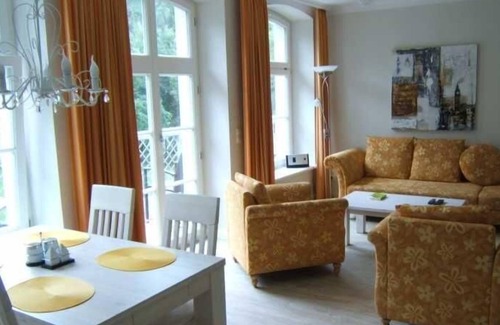 Hohen Niendorf Appartement | MAISON DE CHASSE À HOHEN NIENDORF / pr��s de Kühlungsborn