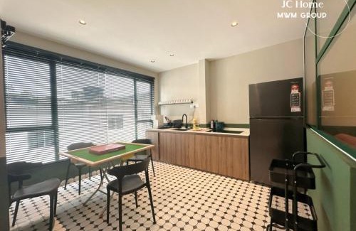 Taman Century Maison | Jalan Rusa Happy hour 10pax KTV Walkable to KSL Mall Johor Bahru