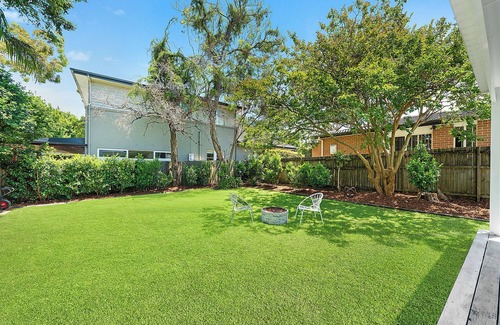 Lane Cove Maison | Jam Home | Luxury in Lane Cove Massive 4BR Home
