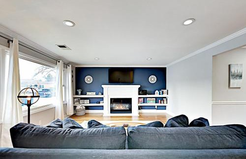 Junior College Neighborhood Association Maison | James House