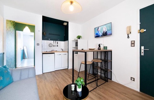 Marengo - Jolimont Appartement | JANA HOUSE - HYPERCENTRE - GARE - NETFLIX