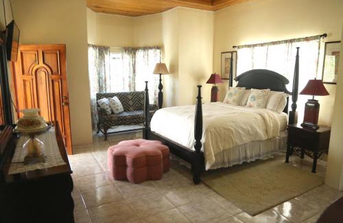 Negril Villa | Jannetta's @Whimhill Bed & Breakfast