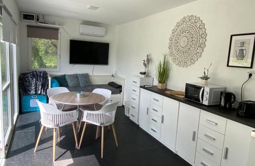 Szakcs Appartement | JANUS COUNTRY SITE Üdülőházak