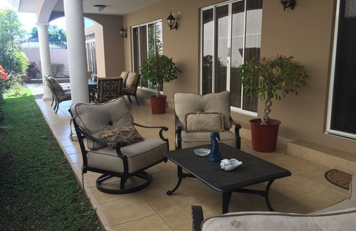 San Antonio de Belen Maison | Maison de la meilleure option Jarahueca pour vos vacances au Costa Rica