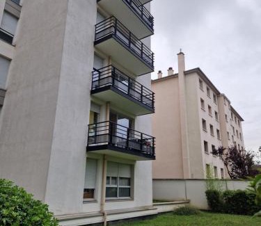 Villefranche-sur-Saone Appartement | Jardin D'Alexis