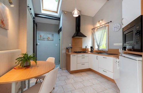 Plumelin Maison | Maison 'Jardins De La Cantine - l'Entre Deux' avec piscine chauffée extérieure partagée