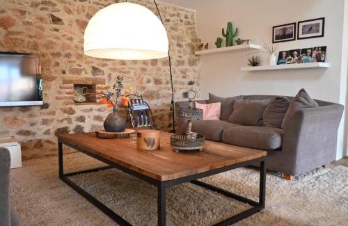 Cussy-en-Morvan Maison | Jardins Fleuries