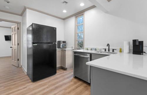 Ramona Maison | Jarrett Farm Resort - Suite 1