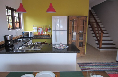 Jabaquara Maison | Jasmim in front of the beach, 5 suites, pool & BBQ, only 1 km from old town.