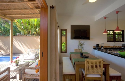 Jabaquara Maison | Jasmim in front of the beach, 5 suites, pool & BBQ, only 1 km from old town.