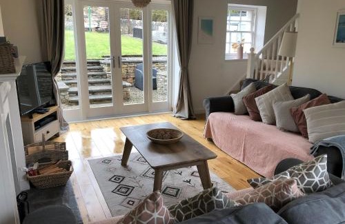 Kilconquhar Appartement | Jasmine Cottage, sleeps 6 near Elie, with garden