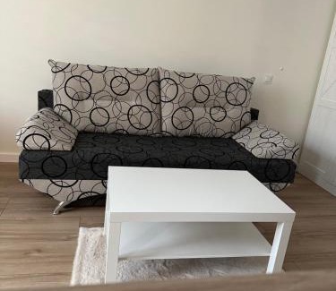 Mielec Appartement | Jasna Kawalerka