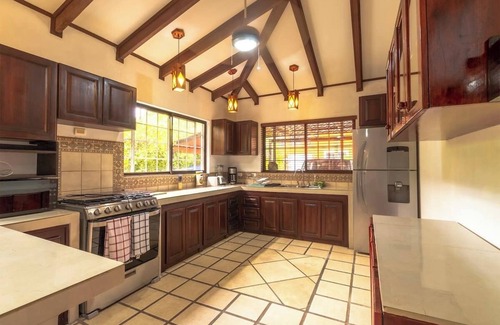 Bejuco Maison | Jasper del Pacifico - 2Bdr and Private Pool for Family Closed to Jaco/Costa Rica