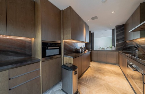 Palm Jumeirah Appartement | Jaw-dropping 3BR w/ Pvt Pool & Sea View FIVE palm