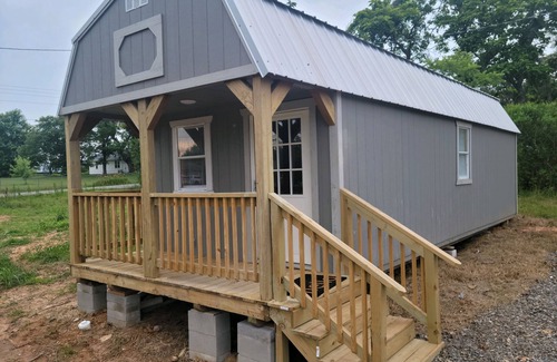 Jerusalem Cabine | JB's Cabin