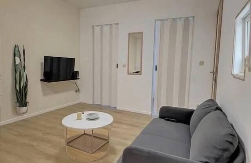 Ransart Appartement | Jean 1A Brussels-Charleroi-Airport