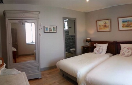 Saint-Haon-le-Chatel Maison | Chambre JEANNE du relais Saint Jacques