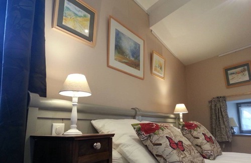 Saint-Haon-le-Chatel Maison | Chambre JEANNE du relais Saint Jacques