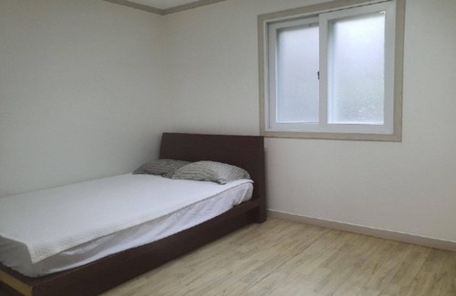 Jecheon Maison | Jecheon Byeoldongjari Pension