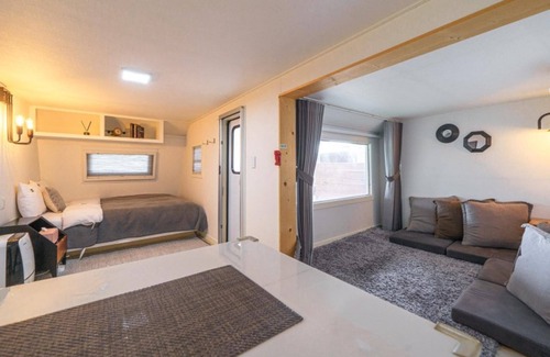 Jecheon Maison | Jecheon de Tours Camp Club