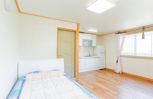 Jecheon Maison | Jecheon Haereul Pumeun Dal Pension