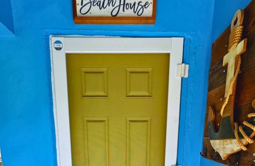 Estate Lerkenlund Cabine | JEEP WRANGLER INCLUDED 2-Bed Cottage / Stunning Ocean Views WALK 2 HULLBAY BEACH