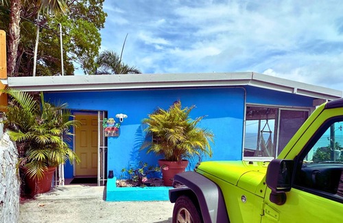 Estate Lerkenlund Cabine | JEEP WRANGLER INCLUDED 2-Bed Cottage / Stunning Ocean Views WALK 2 HULLBAY BEACH