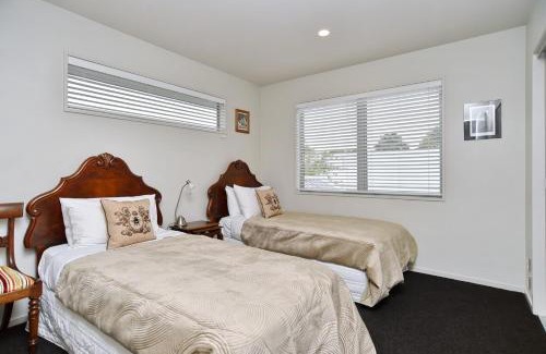 Christchurch Maison | Jeffreys Road - Christchurch Holiday Homes