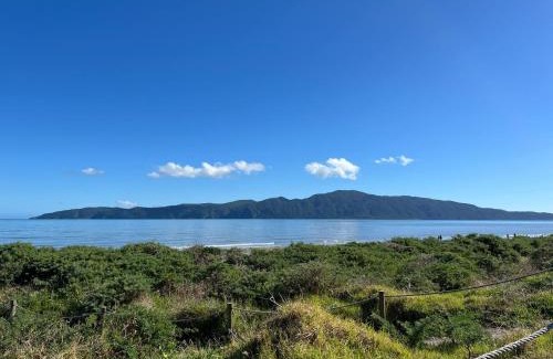 Raumati Beach Maison | Jen's Oasis