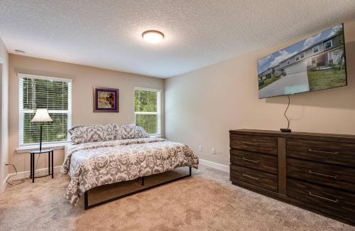 Doctors Inlet Maison | Jennings Townhome