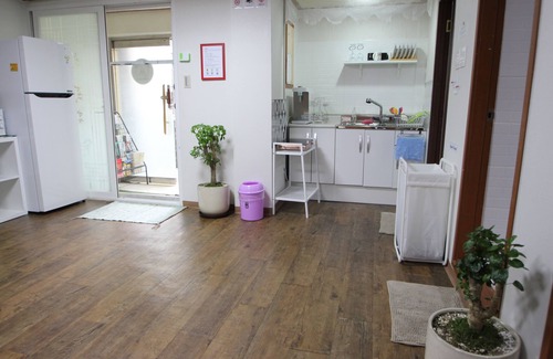 Sinchon-dong Maison | Jeong House