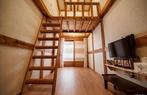 Jeonju Maison | Jeongga Hanok