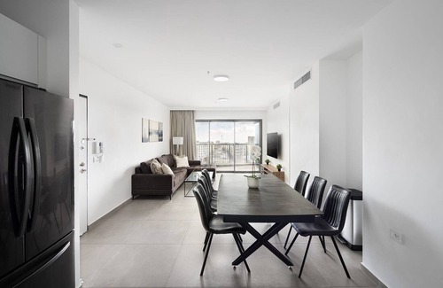 Nachlaot Appartement | Jerusalem 3 BDRM/ 2 BTHRM Savyon View