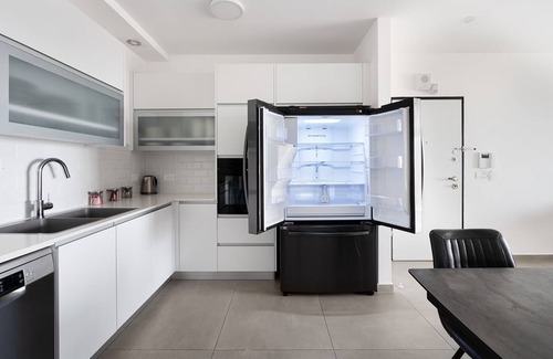 Nachlaot Appartement | Jerusalem 3 BDRM/ 2 BTHRM Savyon View