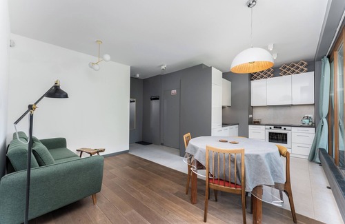 Pradnik Bialy Appartement | Jesionowa Homely Apartment with Garden