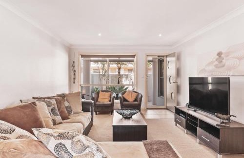 Evans Head Maison | Jewel on Booyong