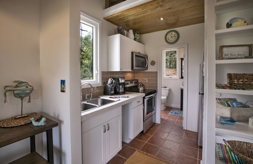 Estate Emmaus Maison | Jewel's View | NOUVEAU pour les amoureux de la concorida!