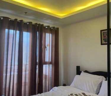 Ermita Night District Appartement | JFS Home at Birch Tower